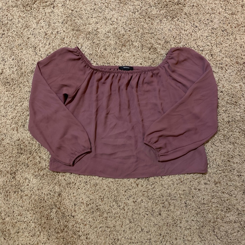 👸🏻Women’s • off the shoulder blouse 💟